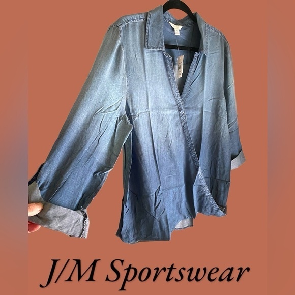 Cest 1946-NWT “Spellbound” XL chambray wrap front top. Soft Tencel/rayon. Classy - Picture 3 of 10